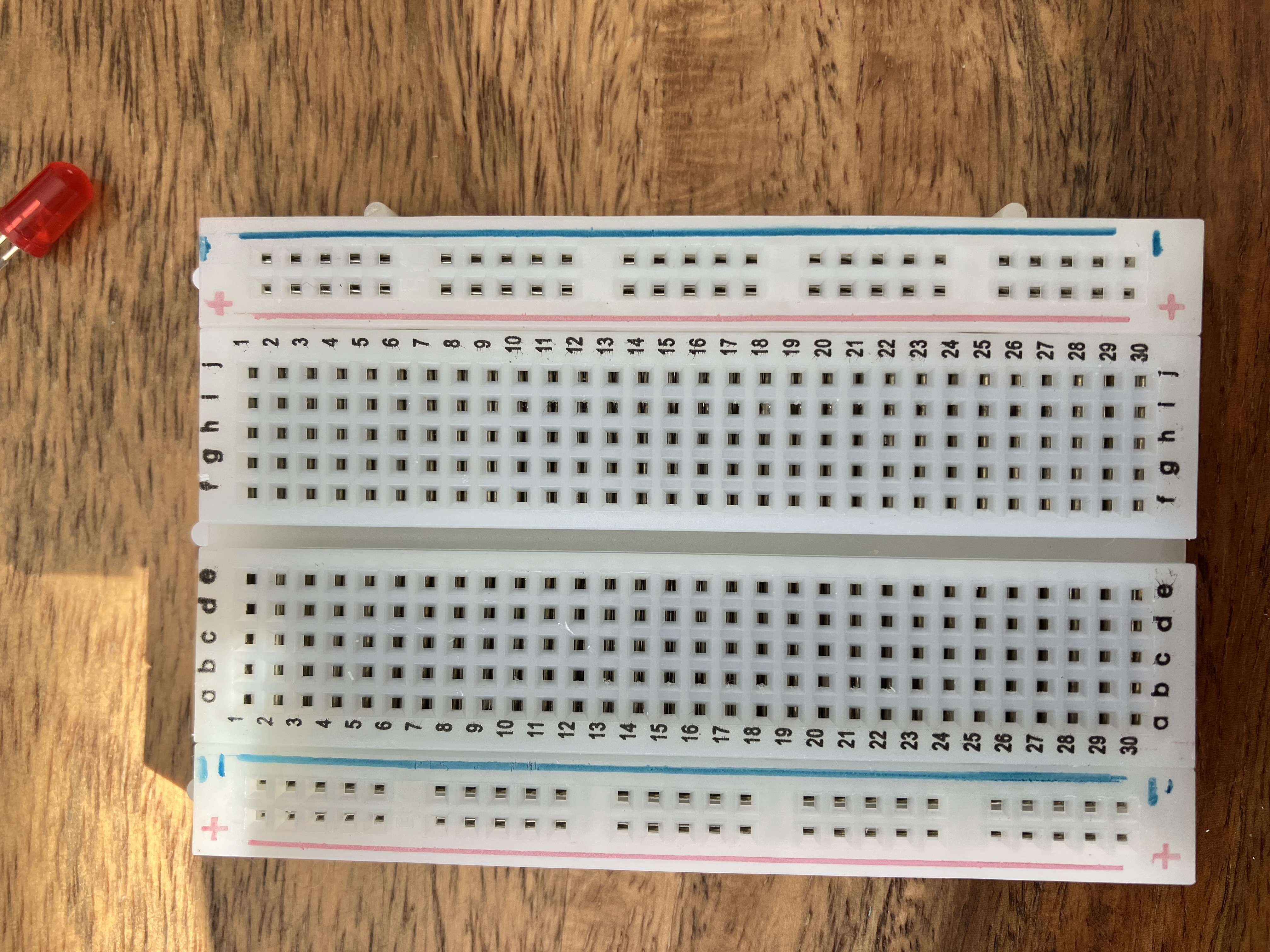 Breadboard et LED